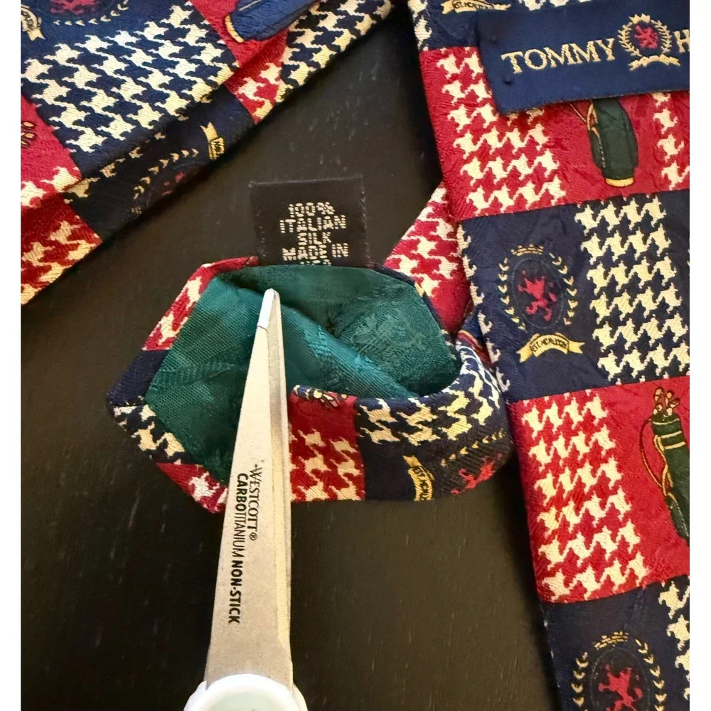 VTG Tommy Hilfiger Neck Tie‎ Mens Navy/Red Italian Silk Heritage Golfers Crest